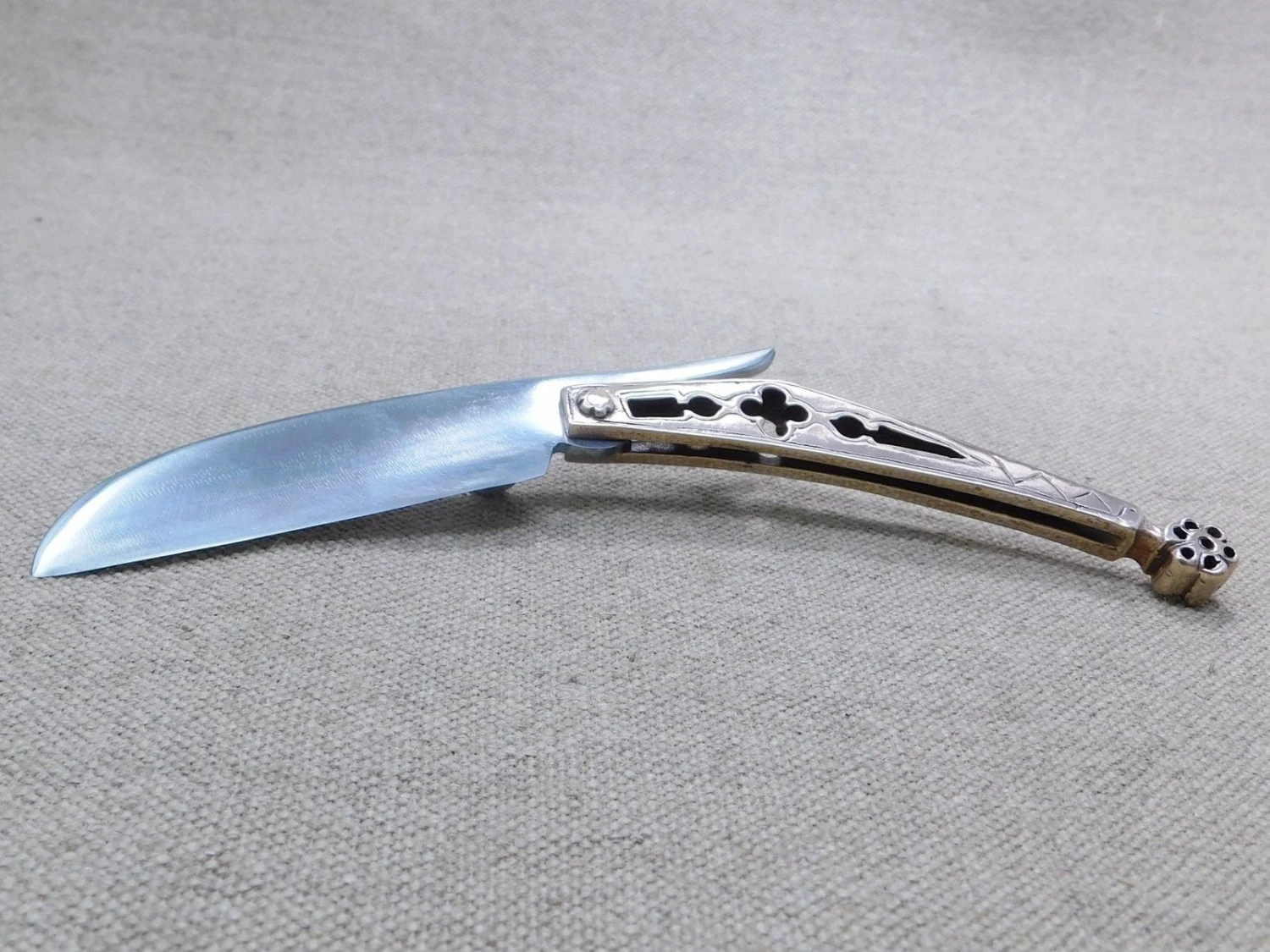 Medieval Brass Folding Knife 14thC - 15thC TCP64 10 Medieval Brass Folding Knife 14thC - 15thC TCP64 - Image 8