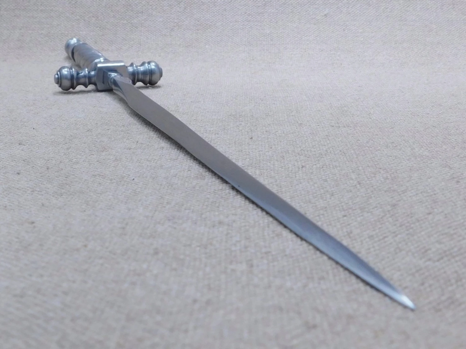 Stiletto Dagger 17thC 9 Stiletto Dagger 17thC - Image 7