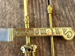 Festive Bundle Of Joy ~ BE MERIE -Tod Cutler Shop CBofjoycloseupdomine