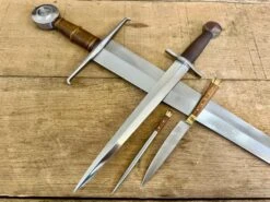15thC Castillon Single Handed Sword Bundle With FREE Sword Bag 14 15thC Castillon Single Handed Sword Bundle With FREE Sword Bag -Tod Cutler Shop CastillonBundle closeupwithnoscabbards