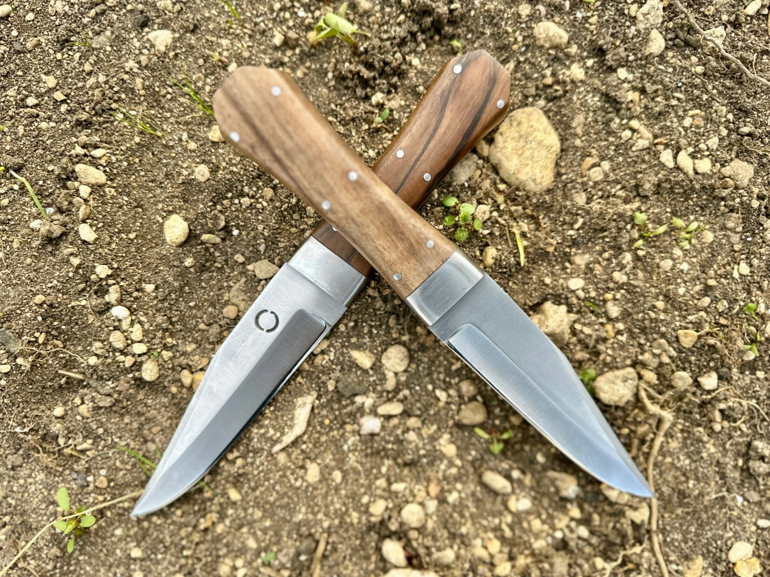 Bowie Knife With Coffin Shaped Walnut Handle 7 Bowie Knife With Coffin Shaped Walnut Handle - Image 5