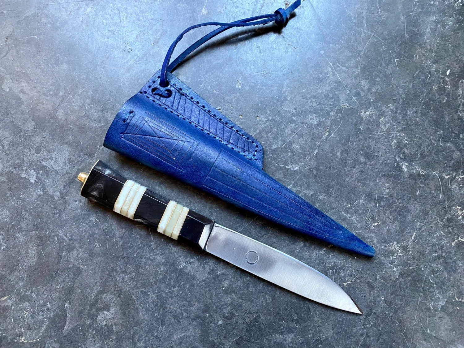 Horn And Bone Layered Medieval Eating Knife 14th To Early 16thC 9 Horn And Bone Layered Medieval Eating Knife 14th To Early 16thC - Image 8