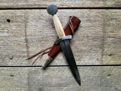 Late 13th Century Quillon Dagger 22 Late 13th Century Quillon Dagger -Tod Cutler Shop TC105Late13thCQuillonwithbrownscabbard