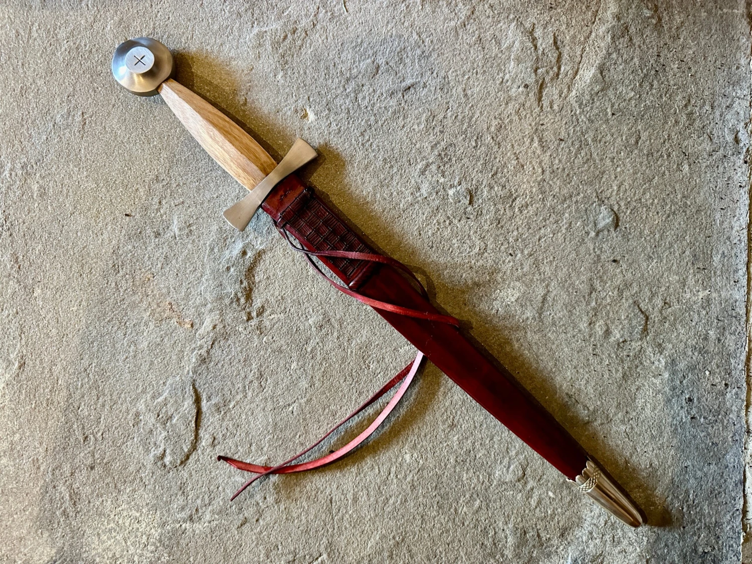 14th Century Long Quillon Dagger 6 14th Century Long Quillon Dagger - Image 4