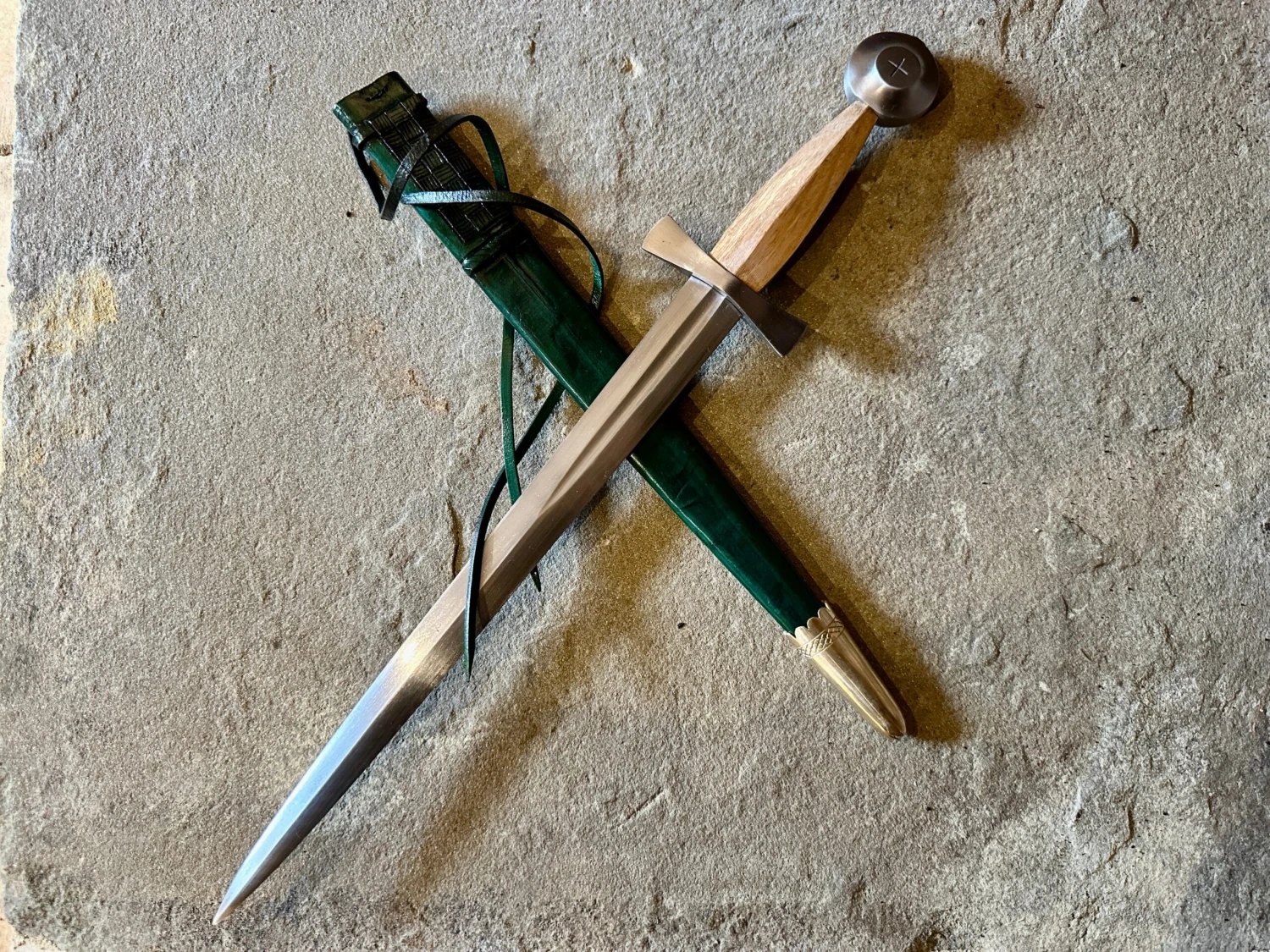 14th Century Long Quillon Dagger 13 14th Century Long Quillon Dagger - Image 11