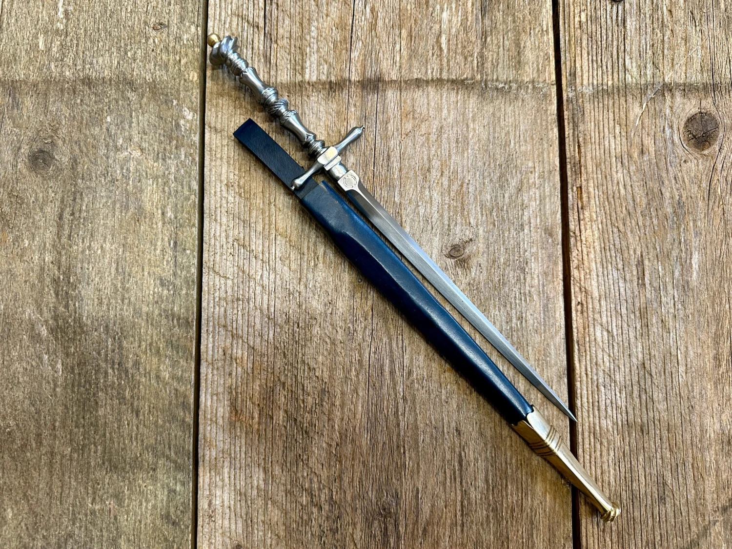 Pitt Rivers Stiletto 10 Pitt Rivers Stiletto - Image 8