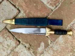 18thC Short Brass And Wood Dirk -Tod Cutler Shop TC118brassandwoodshortdirk blue