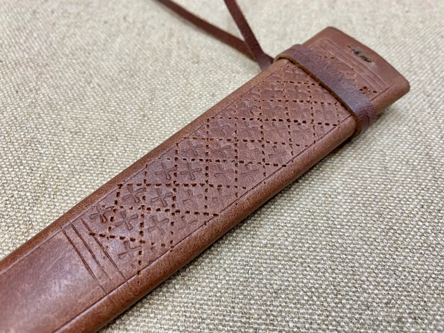 14thC - 15thC Medieval Bollock Dagger Dot And Circle 9 14thC - 15thC Medieval Bollock Dagger Dot And Circle - Image 8