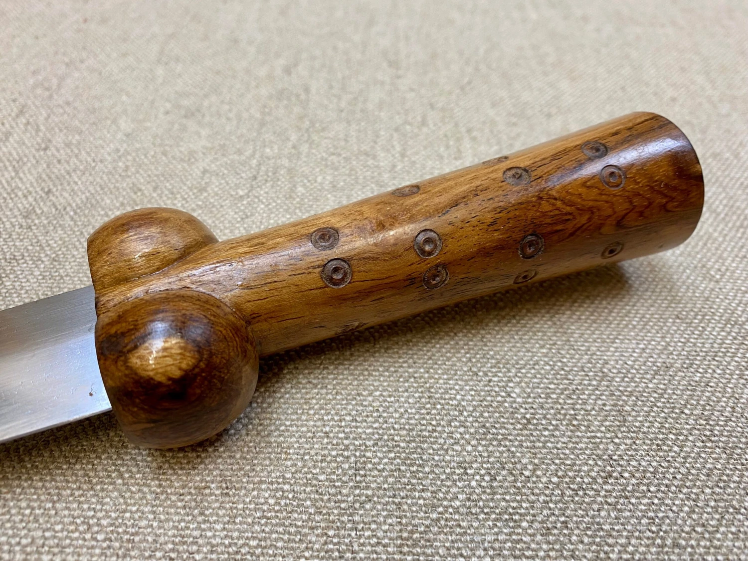 14thC - 15thC Medieval Bollock Dagger Dot And Circle 4 14thC - 15thC Medieval Bollock Dagger Dot And Circle - Image 3