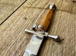 Late 16thC Quillon Dagger, Main Gauche 16 Late 16thC Quillon Dagger, Main Gauche -Tod Cutler Shop TC90MainGauche closeupofnagel