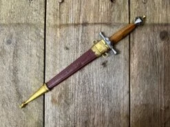 Late 16thC Quillon Dagger, Main Gauche 15 Late 16thC Quillon Dagger, Main Gauche -Tod Cutler Shop TC90MainGauche inredscab