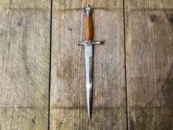 Tod Cutler Shop -Tod Cutler Shop TC90MainGauche justdaggernice