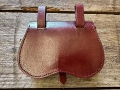 Small Bollock Pouch With Gusset 14-16thC 18 Small Bollock Pouch With Gusset 14-16thC -Tod Cutler Shop TCL17smallleatherpouch backview