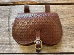 Small Bollock Pouch With Gusset 14-16thC 16 Small Bollock Pouch With Gusset 14-16thC -Tod Cutler Shop TCL17smallleatherpouch inbrown