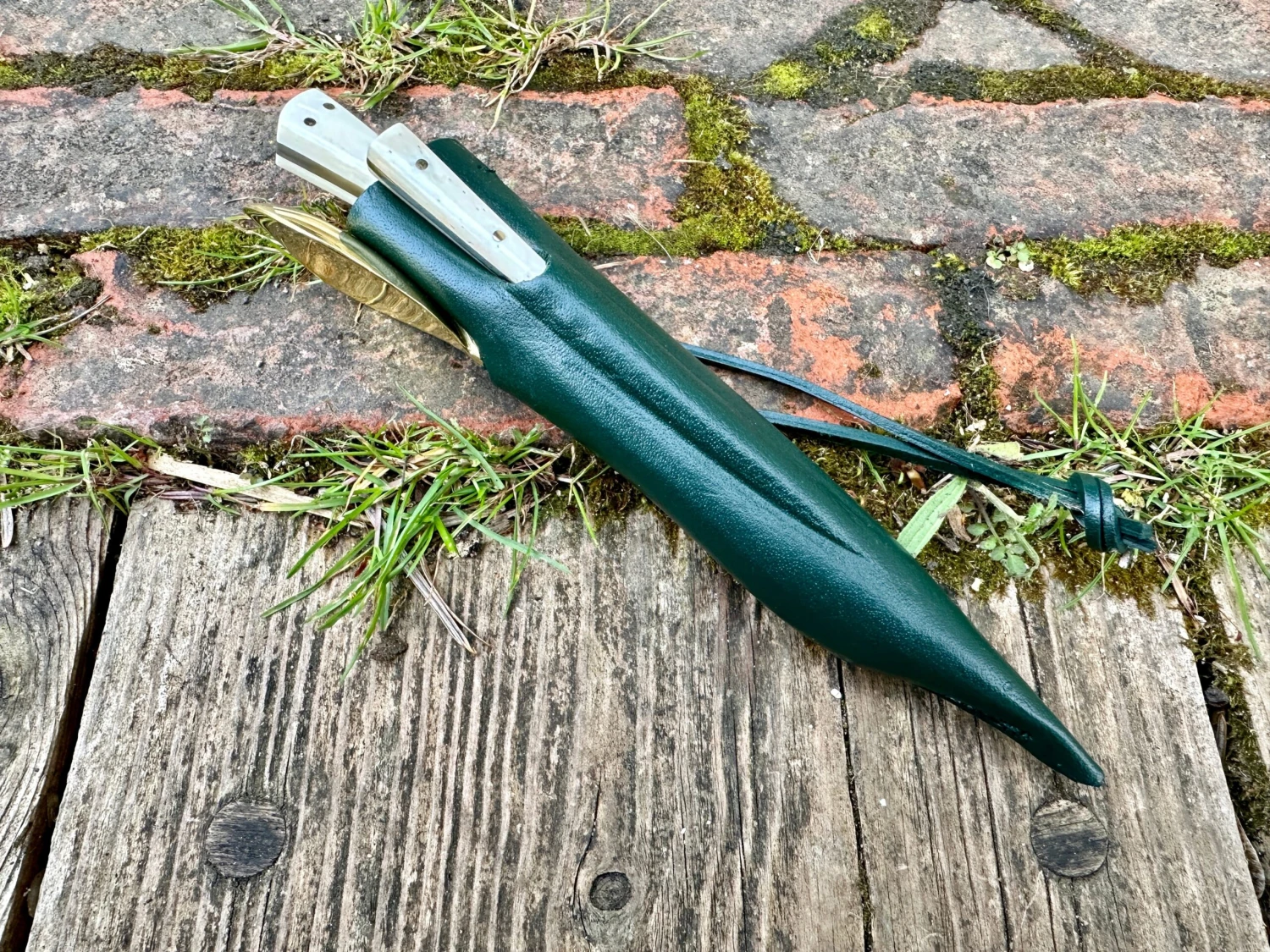 15thC Three Piece Eating Set In Bone Or Horn 12 15thC Three Piece Eating Set In Bone Or Horn - Image 10