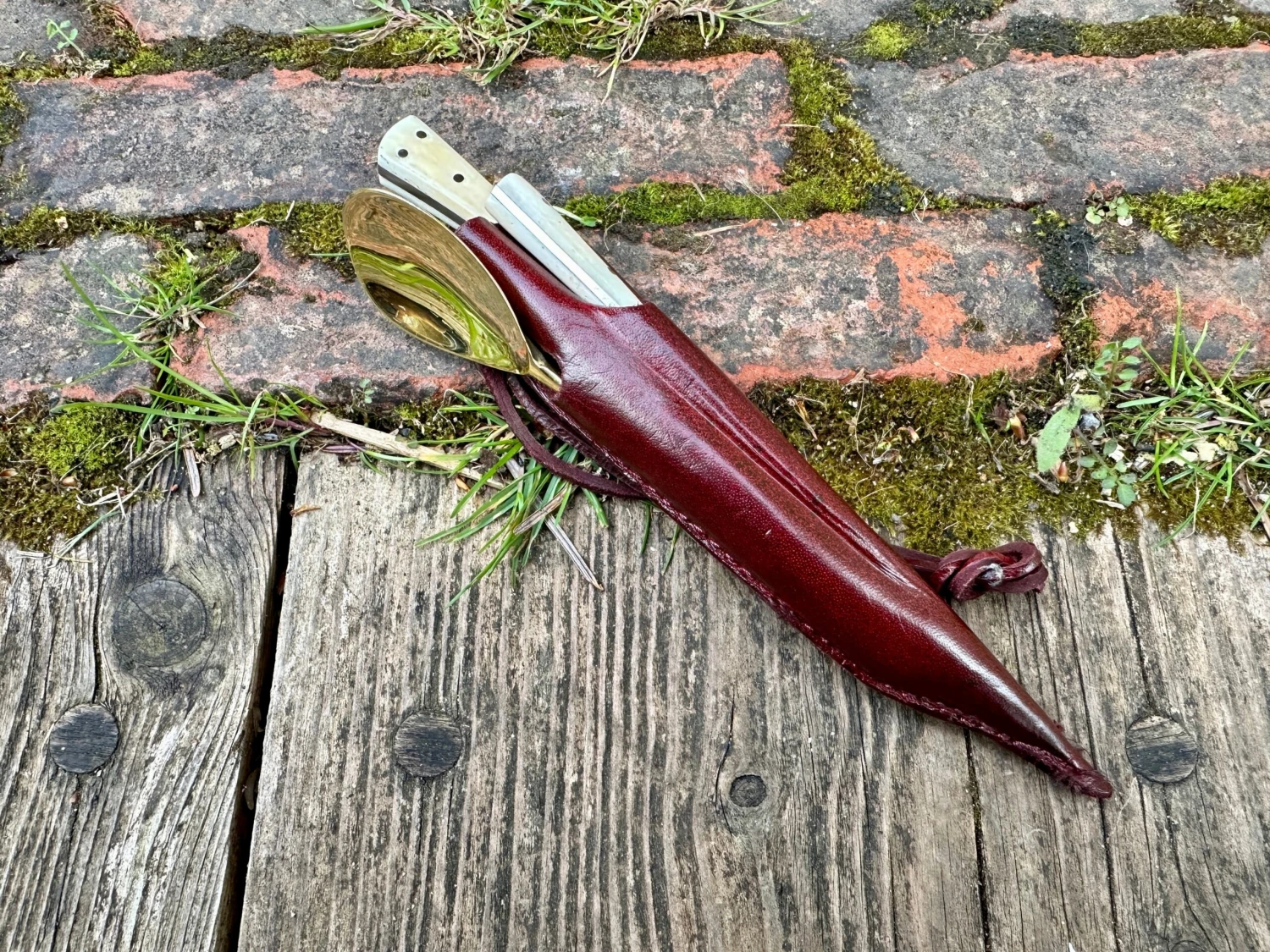 15thC Three Piece Eating Set In Bone Or Horn 13 15thC Three Piece Eating Set In Bone Or Horn - Image 11