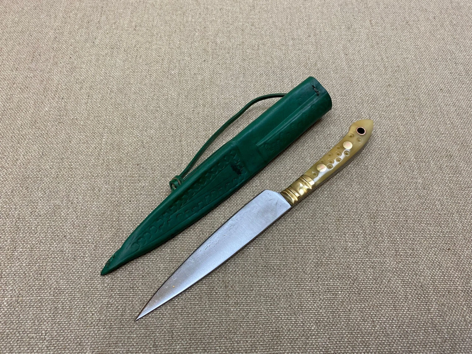 Bone Handled Medieval Eating Knives -14thC - 15thC TCP8 11 Bone Handled Medieval Eating Knives -14thC - 15thC TCP8 - Image 9