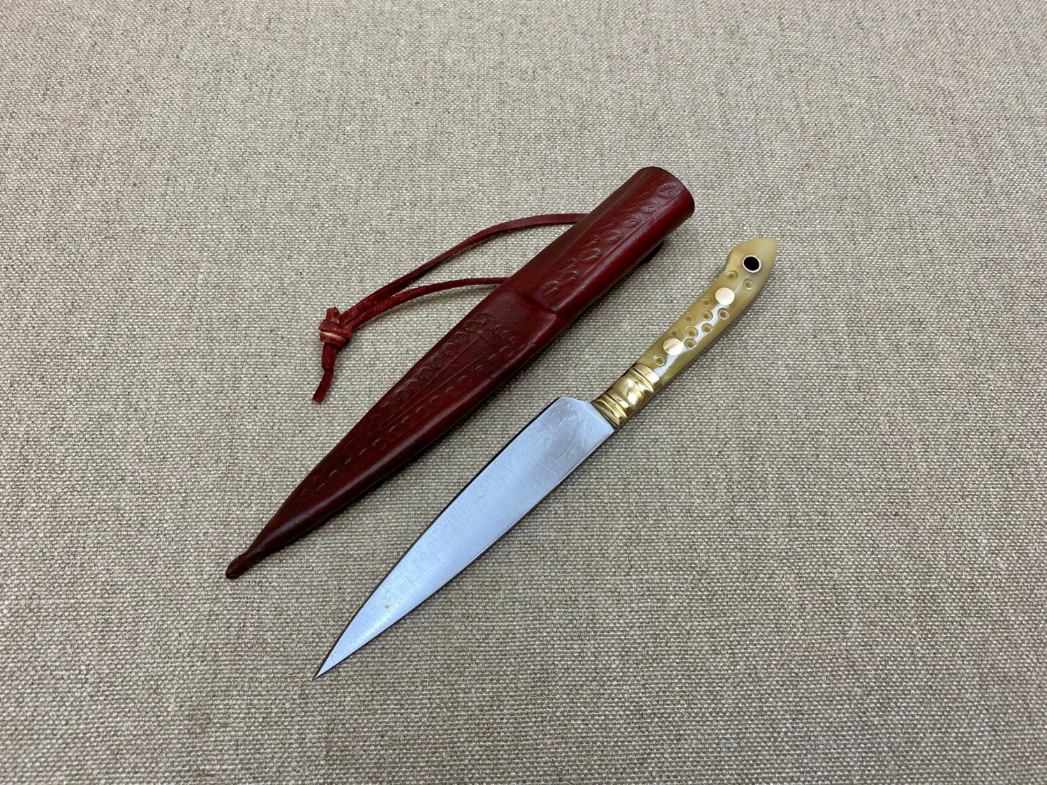 Bone Handled Medieval Eating Knives -14thC - 15thC TCP8 13 Bone Handled Medieval Eating Knives -14thC - 15thC TCP8 - Image 11