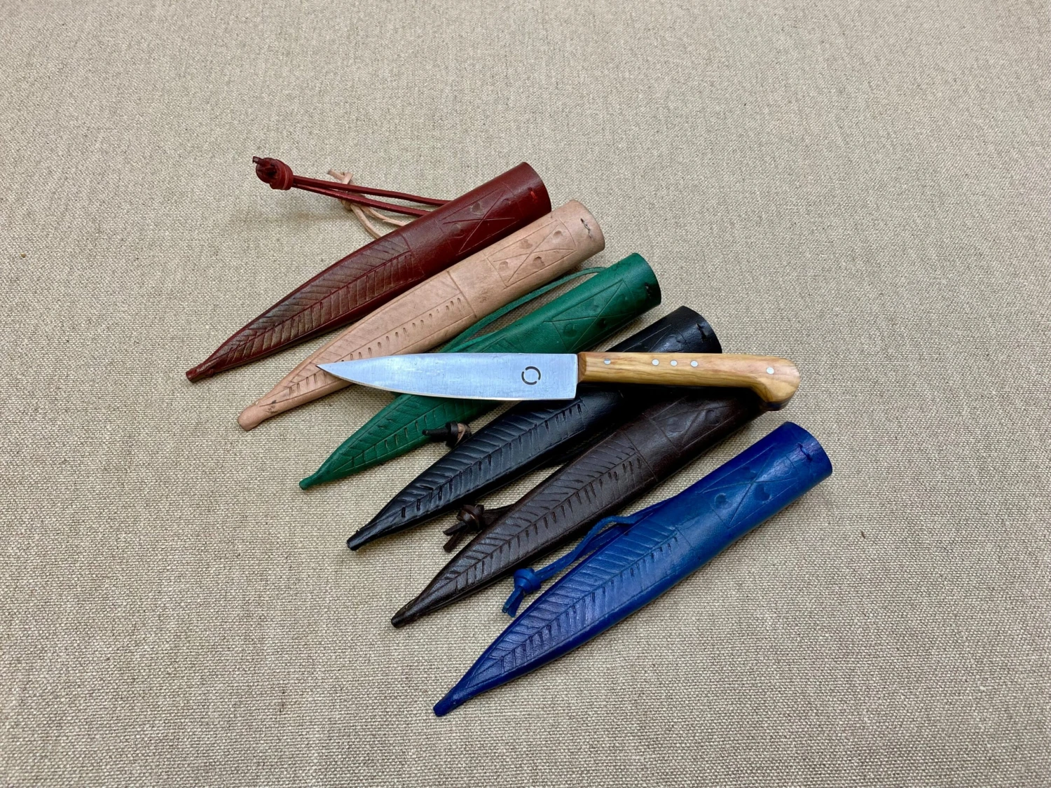 Low Status Medieval Eating Knife Wood Handle 13th-15thC 6 Low Status Medieval Eating Knife Wood Handle 13th-15thC - Image 4