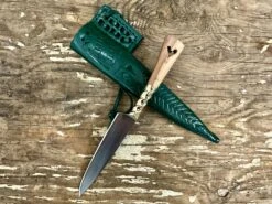 Heart Medieval Eating Knife In Olive Wood 14-15th Century 16 Heart Medieval Eating Knife In Olive Wood 14-15th Century -Tod Cutler Shop TCPHeartlight greenscab