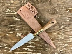 Heart Medieval Eating Knife In Olive Wood 14-15th Century 17 Heart Medieval Eating Knife In Olive Wood 14-15th Century -Tod Cutler Shop TCPHeartlight natscab