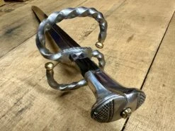 Katzbalger Sword 1490-1540 -Tod Cutler Shop TCS12Katzbalgersword viewfromtop