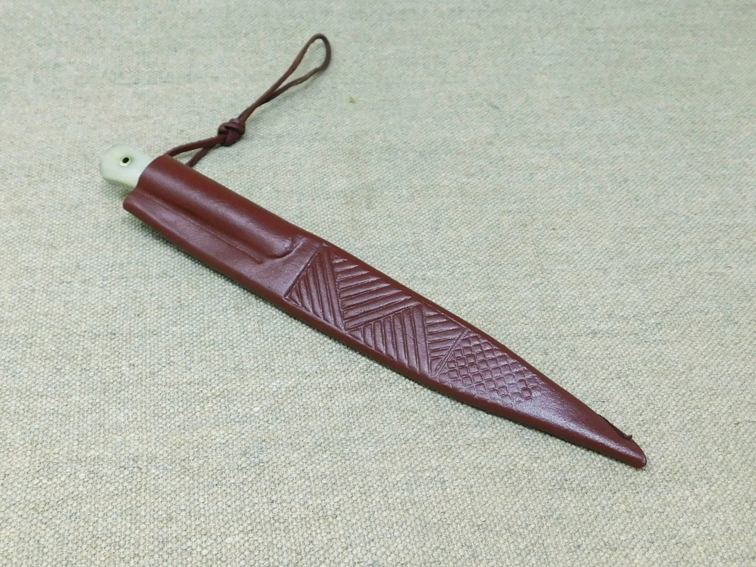 Small Bone Handled Medieval Eating Knives 14thC-15thC 10 Small Bone Handled Medieval Eating Knives 14thC-15thC - Image 8