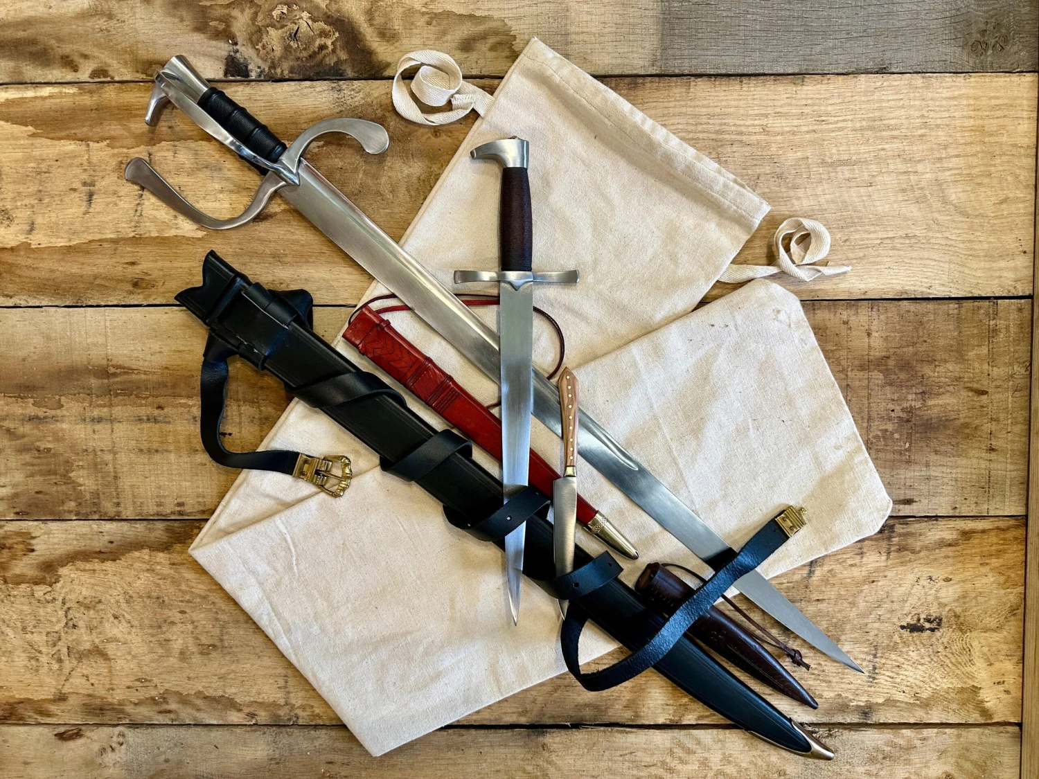 15th Century Wakefield Hanger Sword Bundle - With FREE Sword Bag 2 15th Century Wakefield Hanger Sword Bundle - With FREE Sword Bag