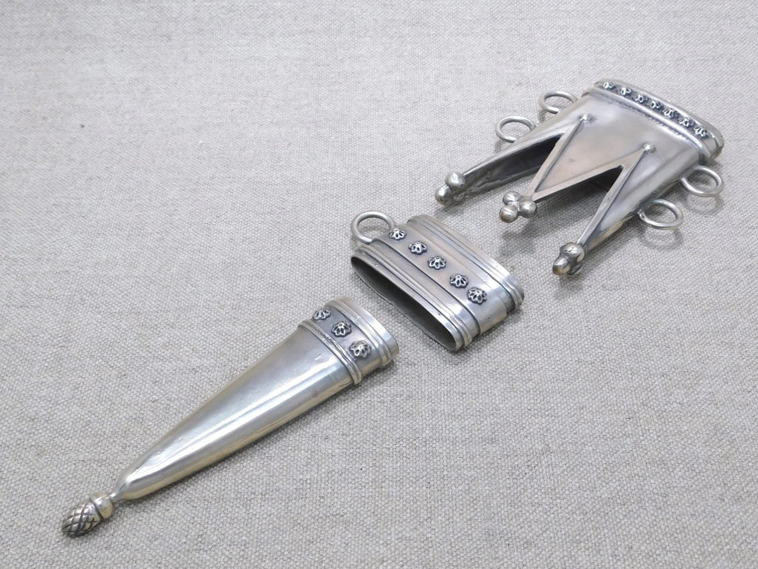 Scabbard Set 1 3 Scabbard Set 1